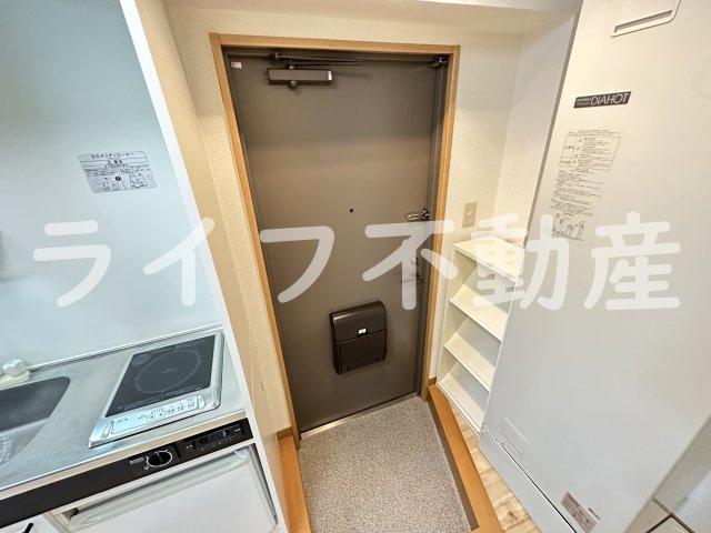 ロンモンターニュ小阪の玄関