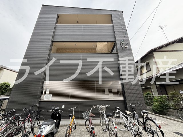 ブライト近大前の外観