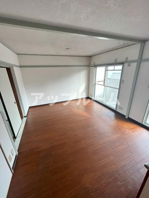 コーポけやきの居間・リビング