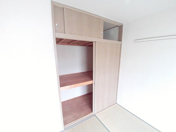 れいんぼー御影の収納