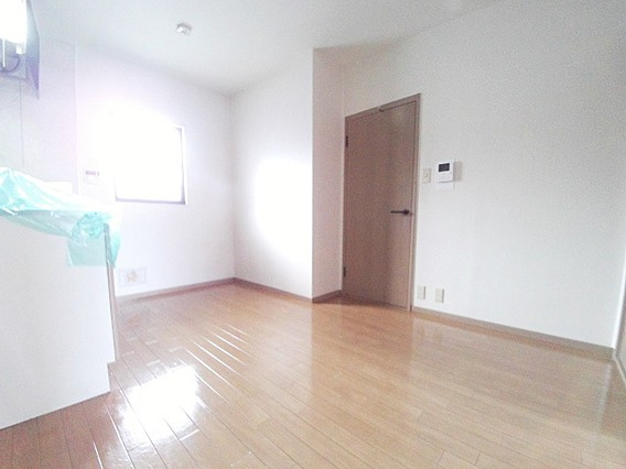 れいんぼー御影の居間・リビング