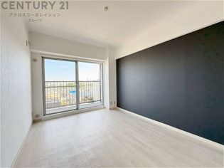 リラックスできるプライベート空間で、快適な睡眠をサポート。個人の好みに合わせたインテリアや寝具で心地良さを追求。プライベートな時間を過ごし、リフレッシュする場所におすすめです。
