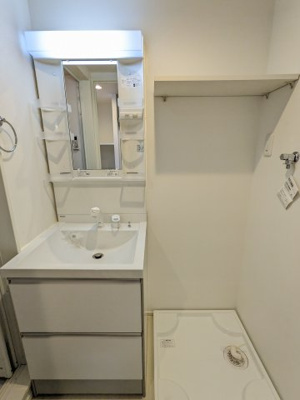 【洗面所】 | ハーモニーテラス草薙町 | ゆったりとスペースのある洗面所