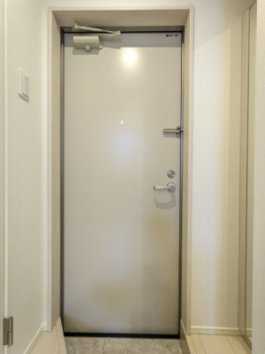 【玄関】 | ハーモニーテラス草薙町 | ゆったりとした玄関です