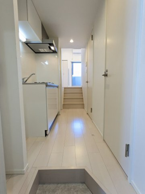 【玄関】 | ハーモニーテラス草薙町 | 明るい玄関です