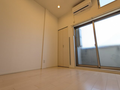 【洋室】 | ハーモニーテラス草薙町 | コンパクトで使いやすい洋室です