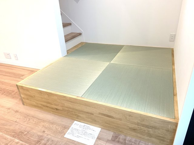 【その他】 | 中古一戸建　高岡郡佐川町乙 | リビング端のタタミ腰掛コーナー