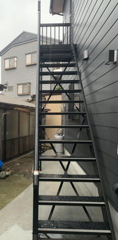 【その他】 | 中古一戸建　高岡郡佐川町乙 | ２階の勝手口から降りられる階段