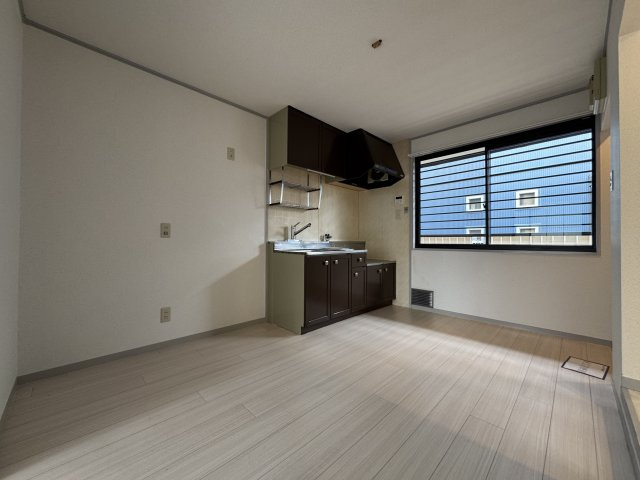 アヴェニュー曽根の居間・リビング