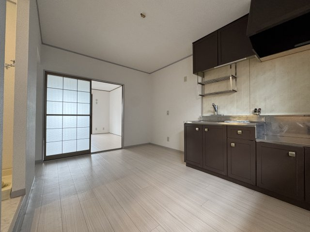 アヴェニュー曽根の居間・リビング