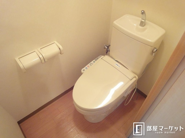 【トイレ】 | シャトレーン幸世館 | 同型タイプ