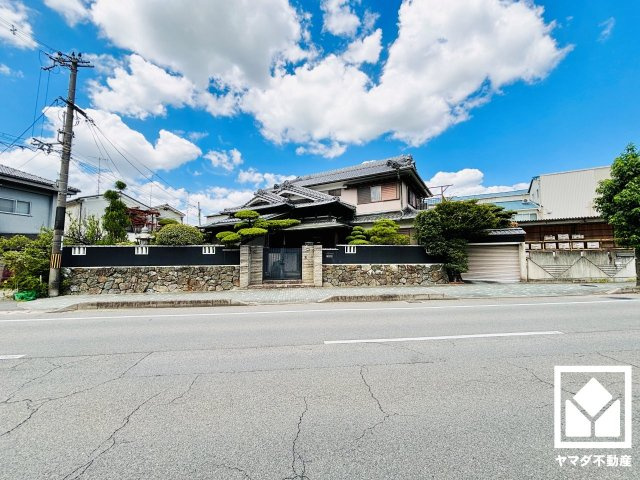 久御山町林北畑の外観