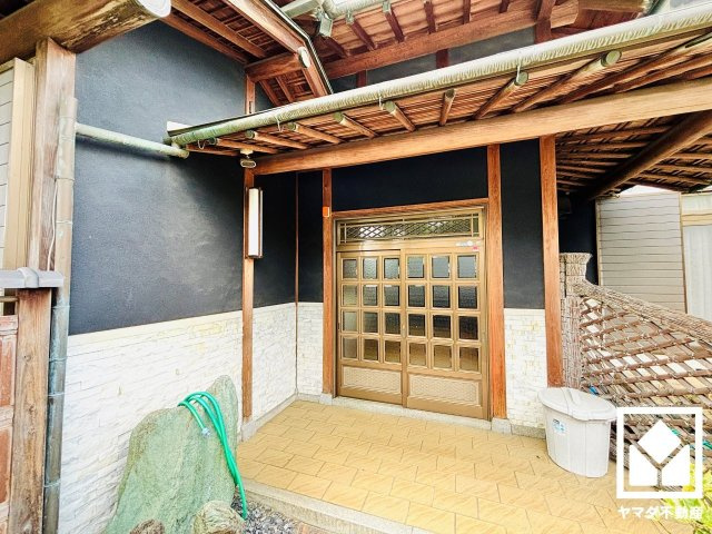 久御山町林北畑の玄関