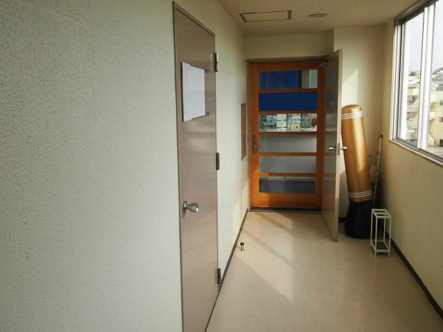 戸崎町 天政ビルの玄関