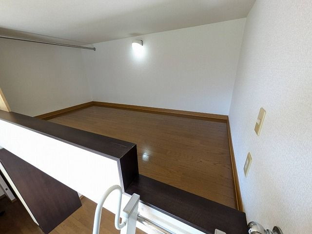 ラピス貝塚の内装