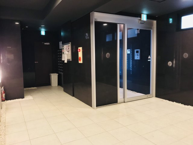 ラファセ箱崎のエントランス