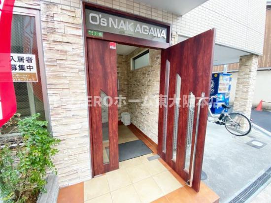 オズレジデンス中川のエントランス