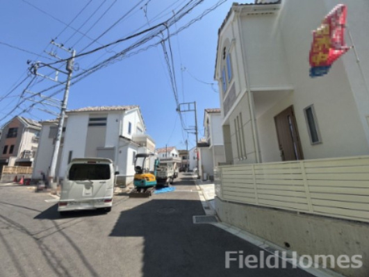 大和市桜森2丁目新築戸建て　4期1号棟の前面道路含む現地写真|前面道路含む現地写真です。
