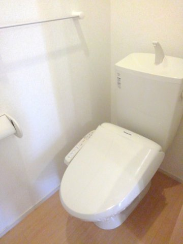 ロハスⅡのトイレ|コンパクトで使いやすいトイレです