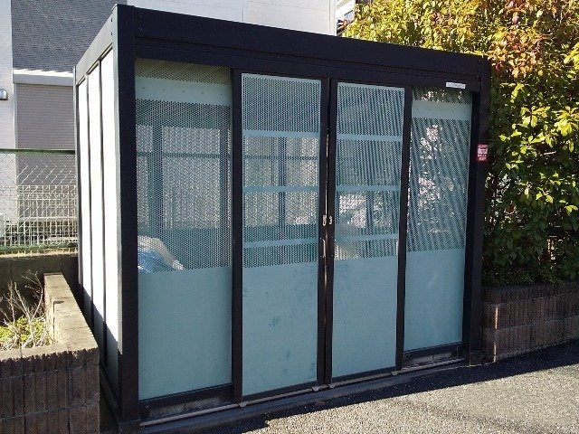 レオパレス中宗岡ドゥーエの設備|ごみ置き場