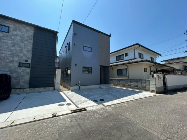 新築戸建　長野市吉田２丁目の外観|外観になります　駐車２台可