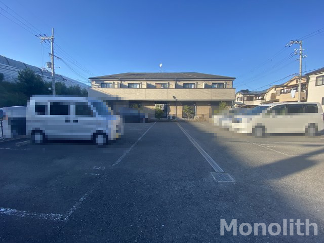 チェリッシュ　ハイツ の駐車場