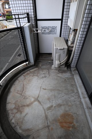 メゾンブランシェ大町のバルコニー