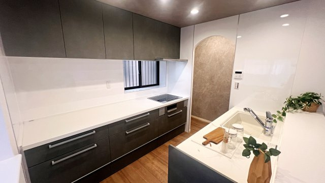 鎌倉市稲村ガ崎二丁目戸建のキッチン