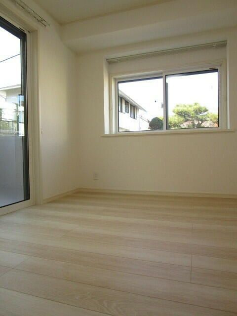 ガーデニア国立の内装