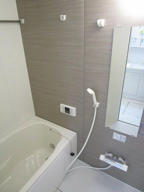 ガーデニア国立の浴室