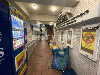 【エントランス】 | ウエストインパート１ | エントランスです