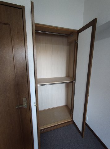 パークハイム神戸熊内町の玄関