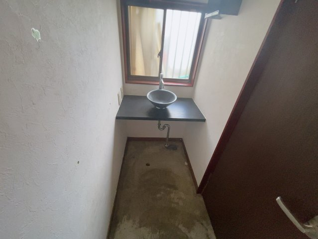 生路池下貸店舗の洗面所