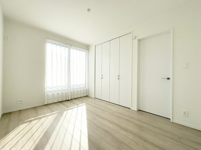 【洋室】 | 新座市栗原1丁目　新築一戸建住宅　全4棟　(保谷店) | 2階6.0帖/さまざまな家具を取り入れやすいナチュラルな内装。