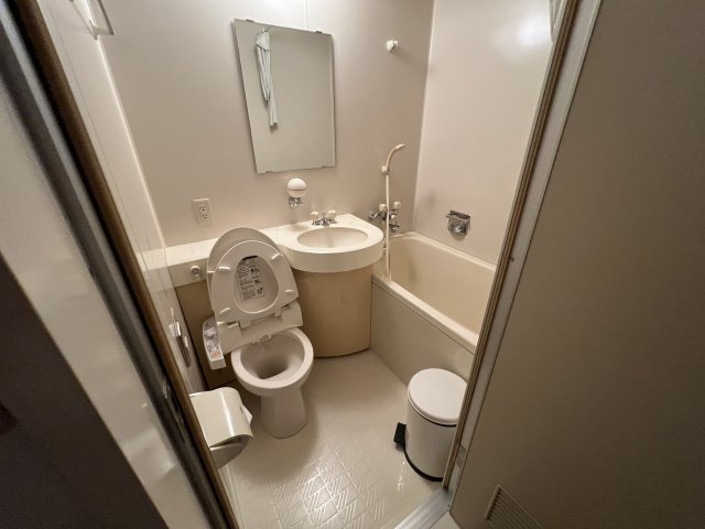 津山市沼　病院跡のトイレ