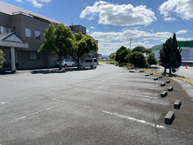 津山市沼　病院跡の駐車場
