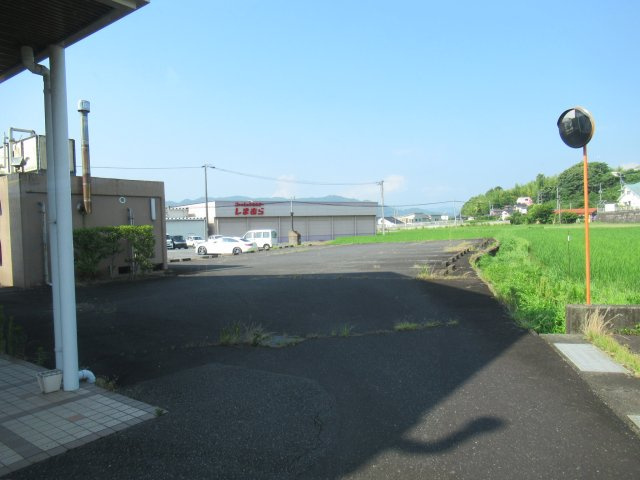 津山市沼　病院跡の駐車場
