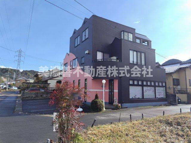 ６５６５９　岐阜市三田洞東店舗付住居の外観