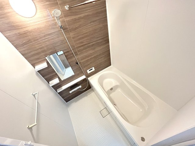 ◆リビング１７帖の広々４ＬＤＫ◆全居室２面採光◆並列駐車２台可能◆寺田宮ノ谷１期の浴室|浴室