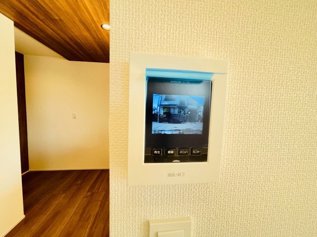 岡崎市羽根町陣場　新築分譲住宅　全2棟　1号棟のセキュリティ|モニター付きインターホンで来客対応も安心です♪