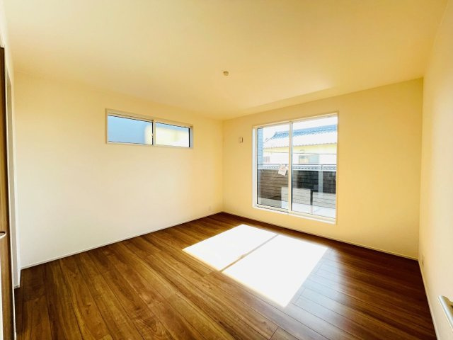 岡崎市羽根町陣場　新築分譲住宅　全2棟　1号棟の洋室|居室は、収納つきで子ども部屋や寝室など多彩な用途の利用ができます♪