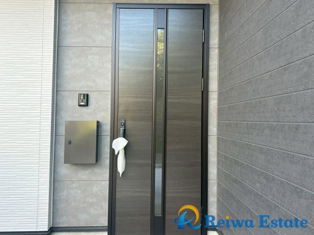 新築戸建　藤沢市羽鳥2丁目の玄関