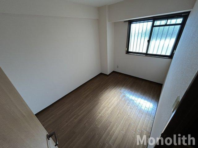 パストラル和泉の洋室