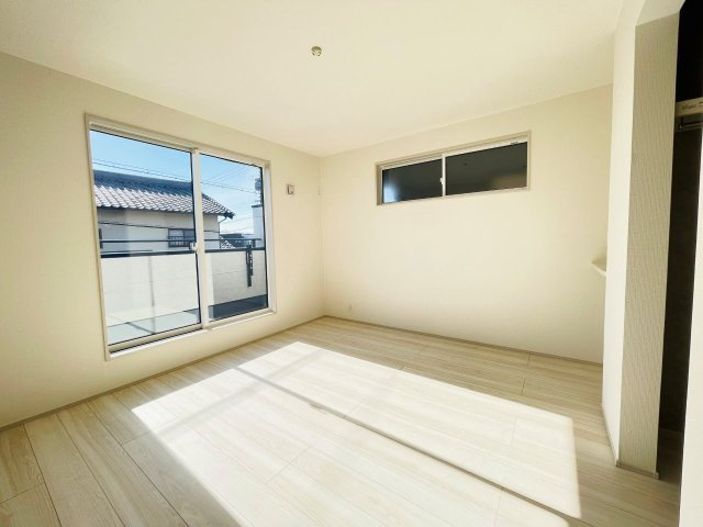 岡崎市羽根町陣場　新築分譲住宅　全2棟　2号棟の洋室|居室は、収納つきで子ども部屋や寝室など多彩な用途の利用ができます♪