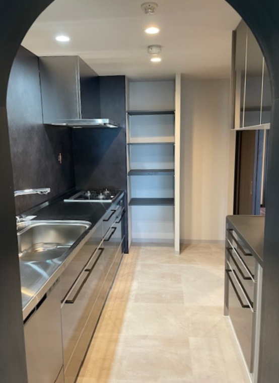 Ｃｏｕｒｔ　Ｈｉｌｌｓ　白楽東１号棟のキッチン