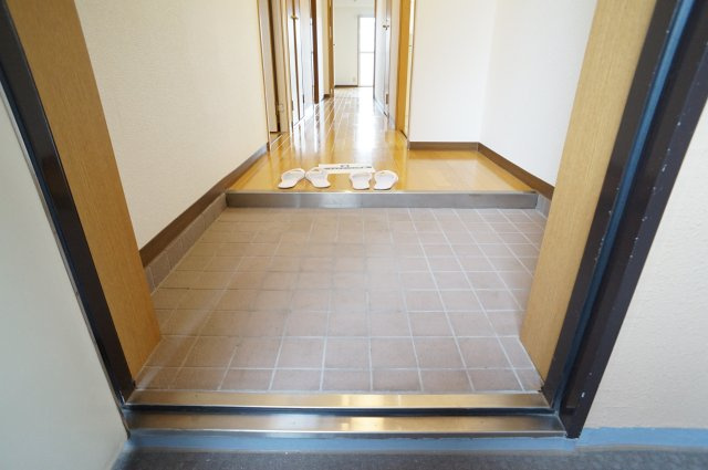 ノイハウス宝塚の玄関