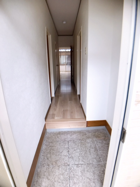 メゾンあすなろの玄関