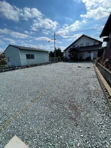 本村貸地の駐車場