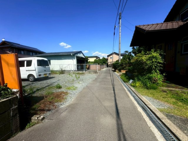 本村貸地の駐車場