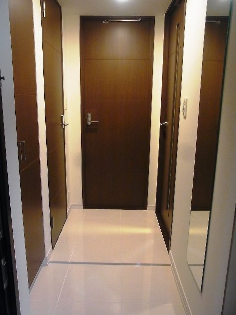 ＨＦ早稲田レジデンスの玄関